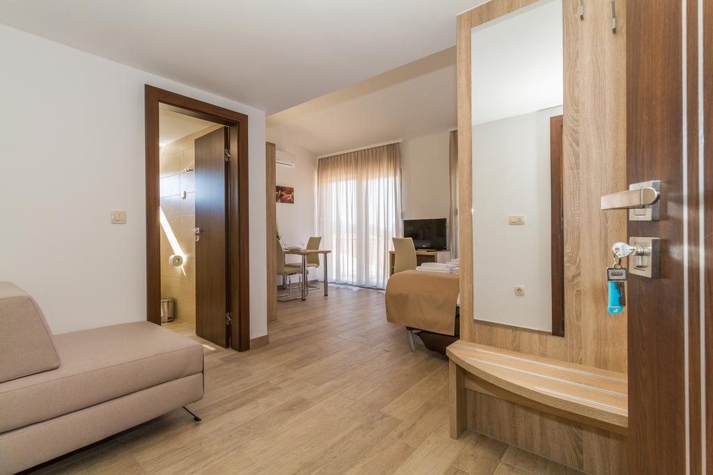 Villa Astoria Biograd Na Moru Esterno foto
