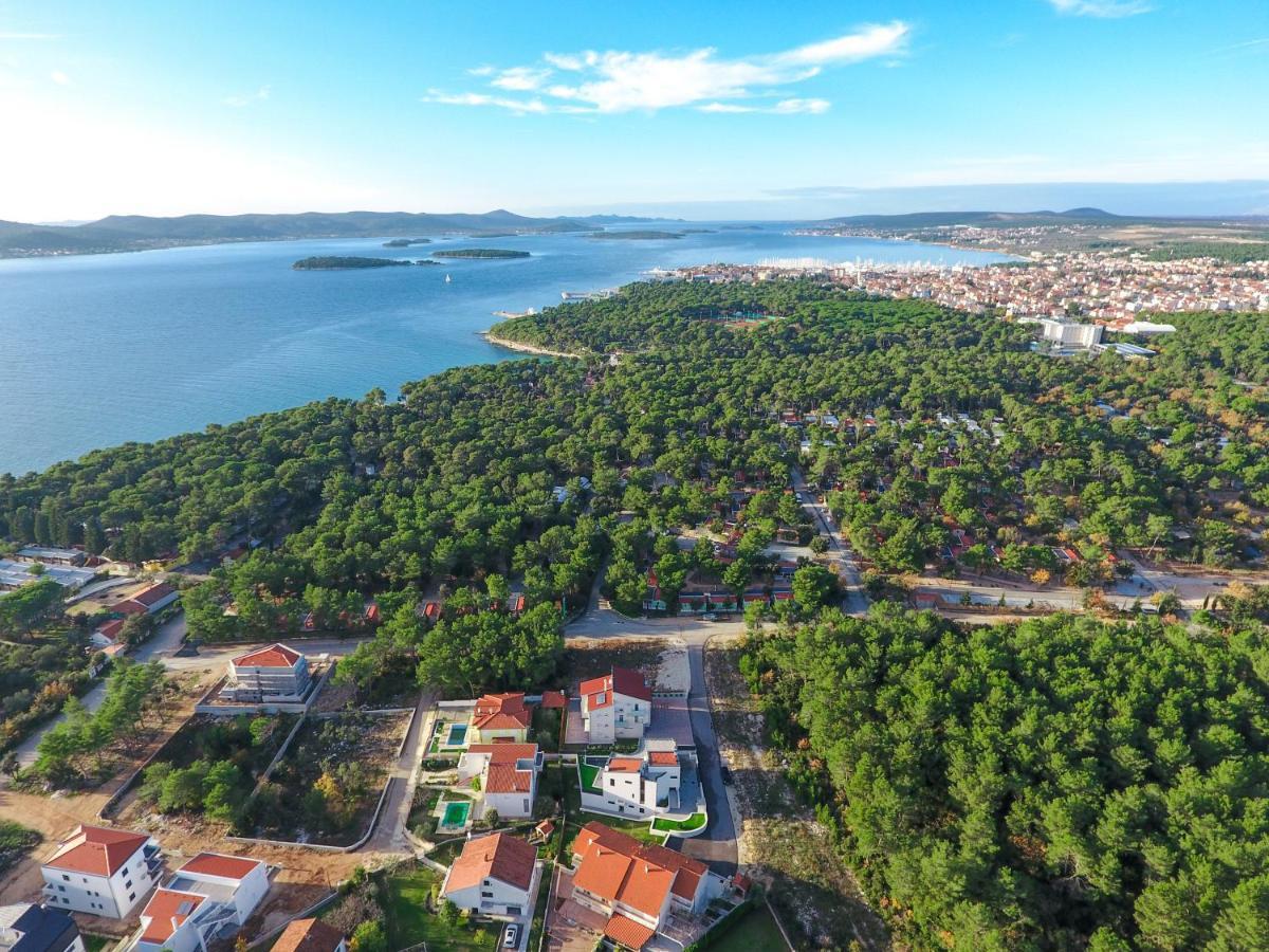 Villa Astoria Biograd Na Moru Esterno foto