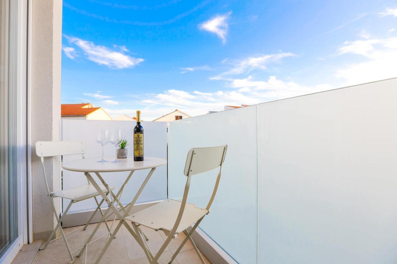 Villa Astoria Biograd Na Moru Esterno foto